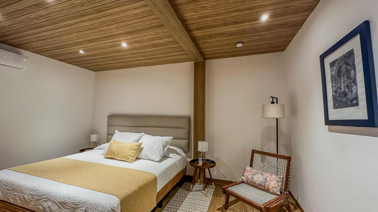 Hotel Antigua Guesthaus *