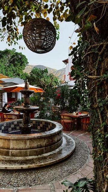Y Restaurant Embajadoras 3*
